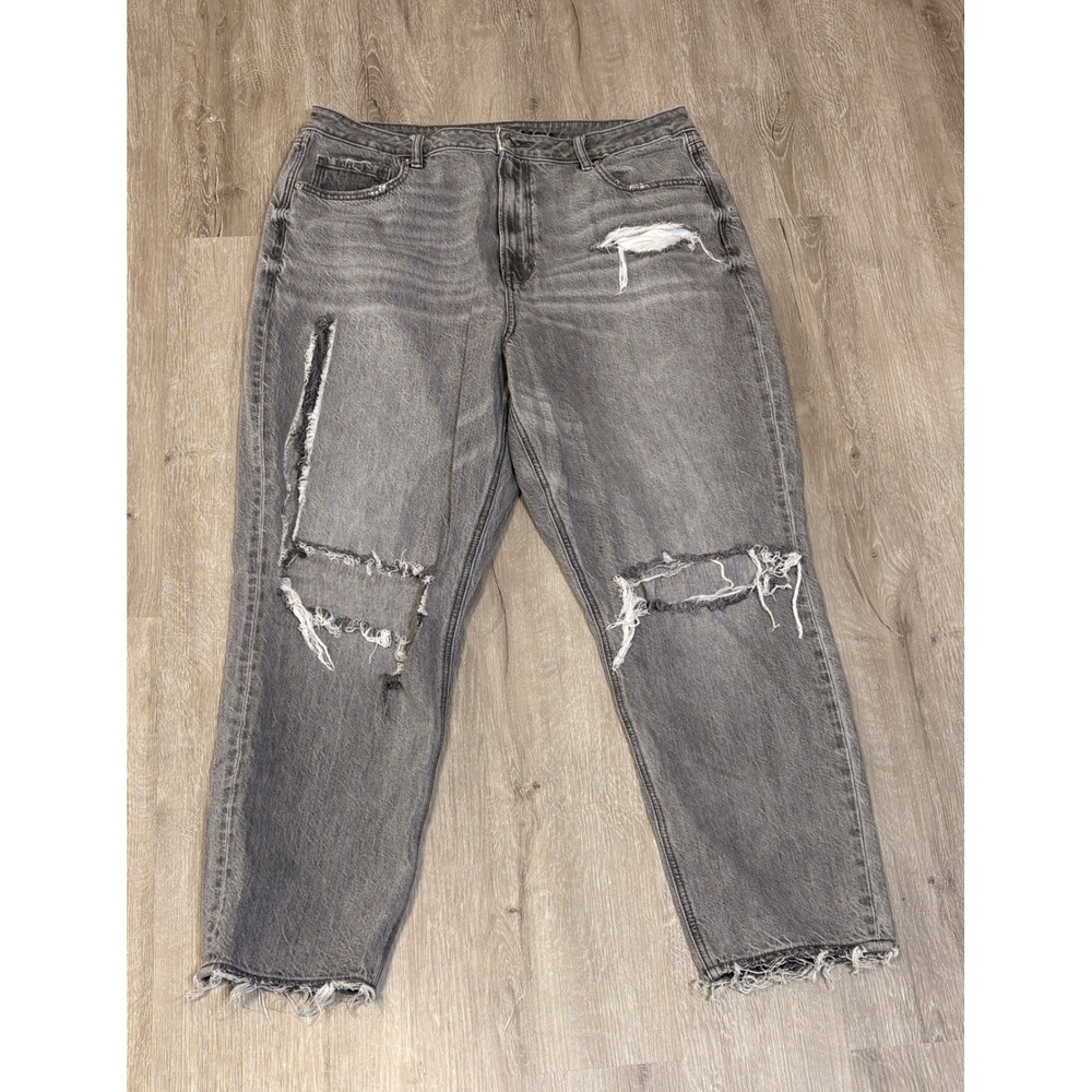 American Eagle Gray Distressed Mom Jean High Waisted Frayed Hem Size 18 Regular